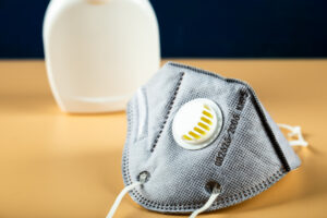 Masker respirator cat (freepik)